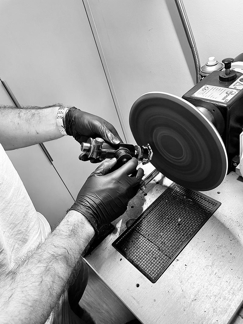 Qui suis-je ? - Atelier Sanders - Cannes (06)