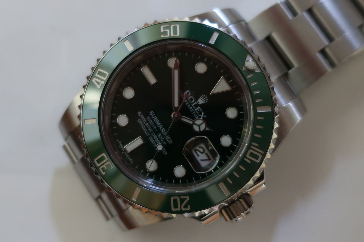 Révision Rolex Submariner Hulk - Atelier Sanders - Cannes (06) Révision Rolex Submariner Hulk - Atelier Sanders - Cannes (06)