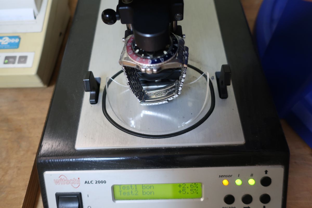 Révision Rolex GMT MASTER 1675 - Atelier Sanders - Cannes (06) Révision Rolex GMT MASTER 1675 - Atelier Sanders - Cannes (06)